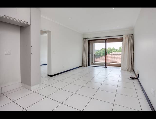 1 BEDROOM APARTMENT FOR SALE IN LONEHILL